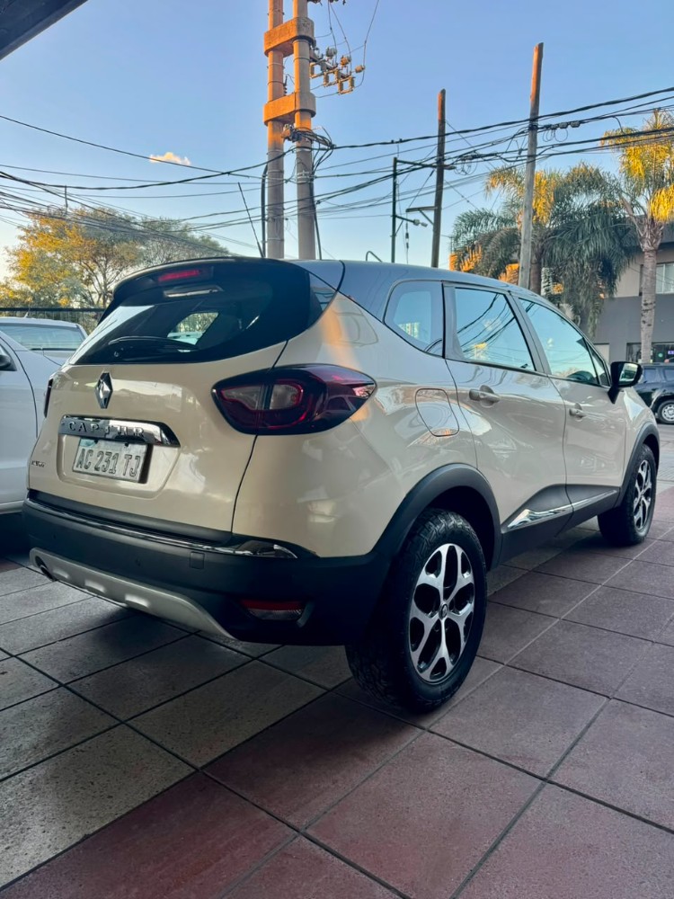 Renault Captur Intens — foto 4